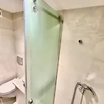 아파트 White Lion Kallithea 1 *