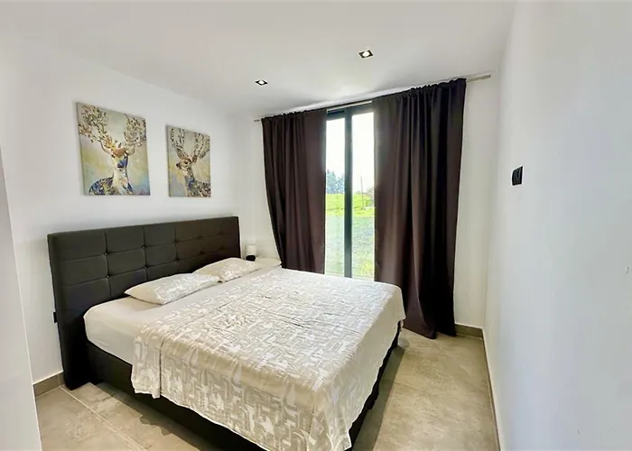 White Lion Kallithea 1 Kallithea (Chalkidiki)